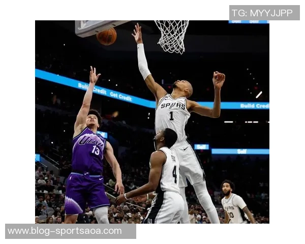 文班在30分钟内狂砍40分15篮板成为历史第三人追平浓眉恩比德辉煌纪录